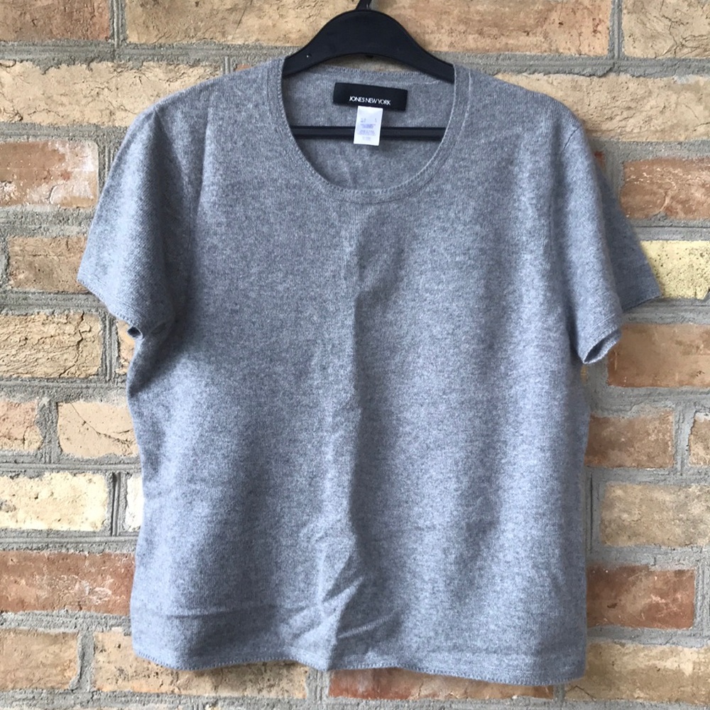 Jones New York Heather Gray Cashmere Top.